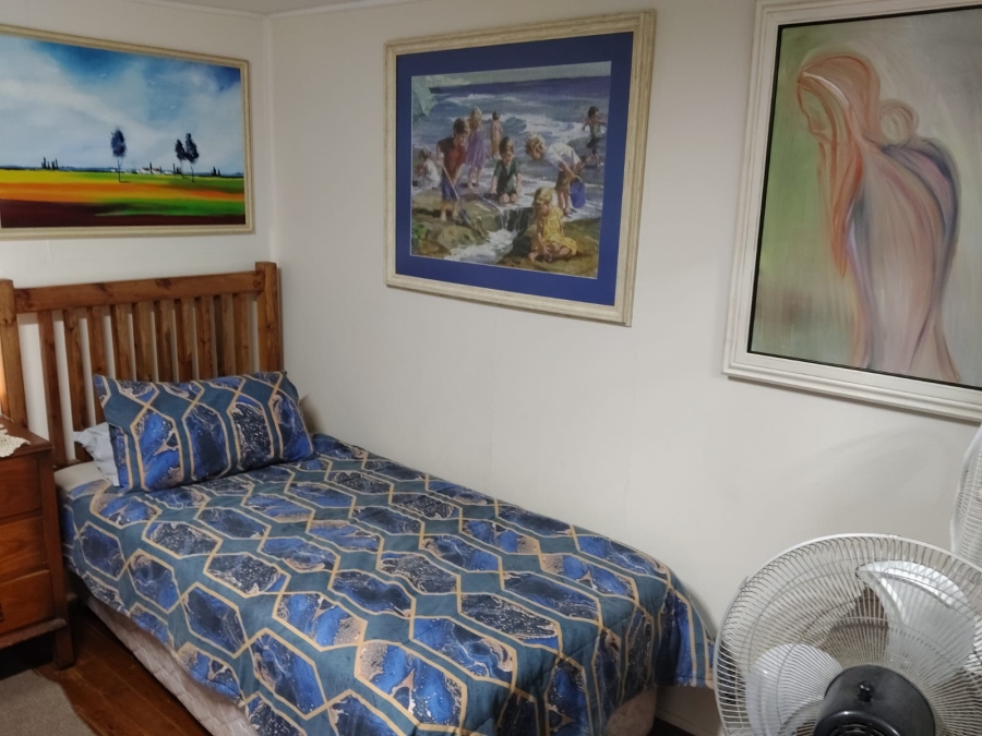 5 Bedroom Property for Sale in Hartenbos Central Western Cape
